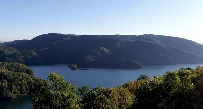 Lake Jocassee | Carolina Snaps