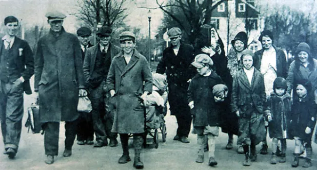 One Family's Mass Migration in Search of Better Fortune | History of SC Slide Collection