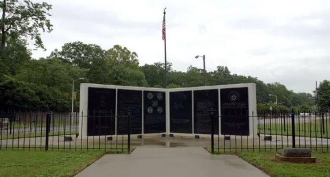 Memorials to Vietnam War Veterans | History of SC Slide Collection